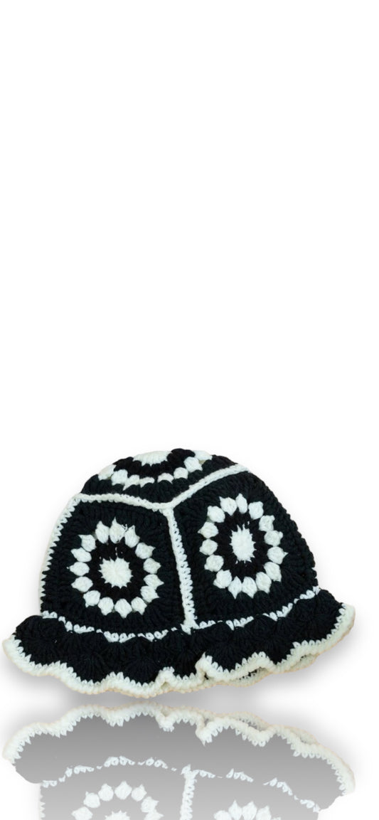 Terry Floral Bucket - Black & White